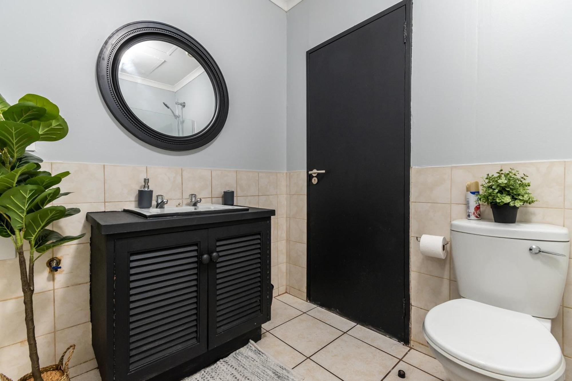 Ferienwohnung The Square 135- Studio With Free Parking, Pool & Gym Access Kapstadt Exterior foto
