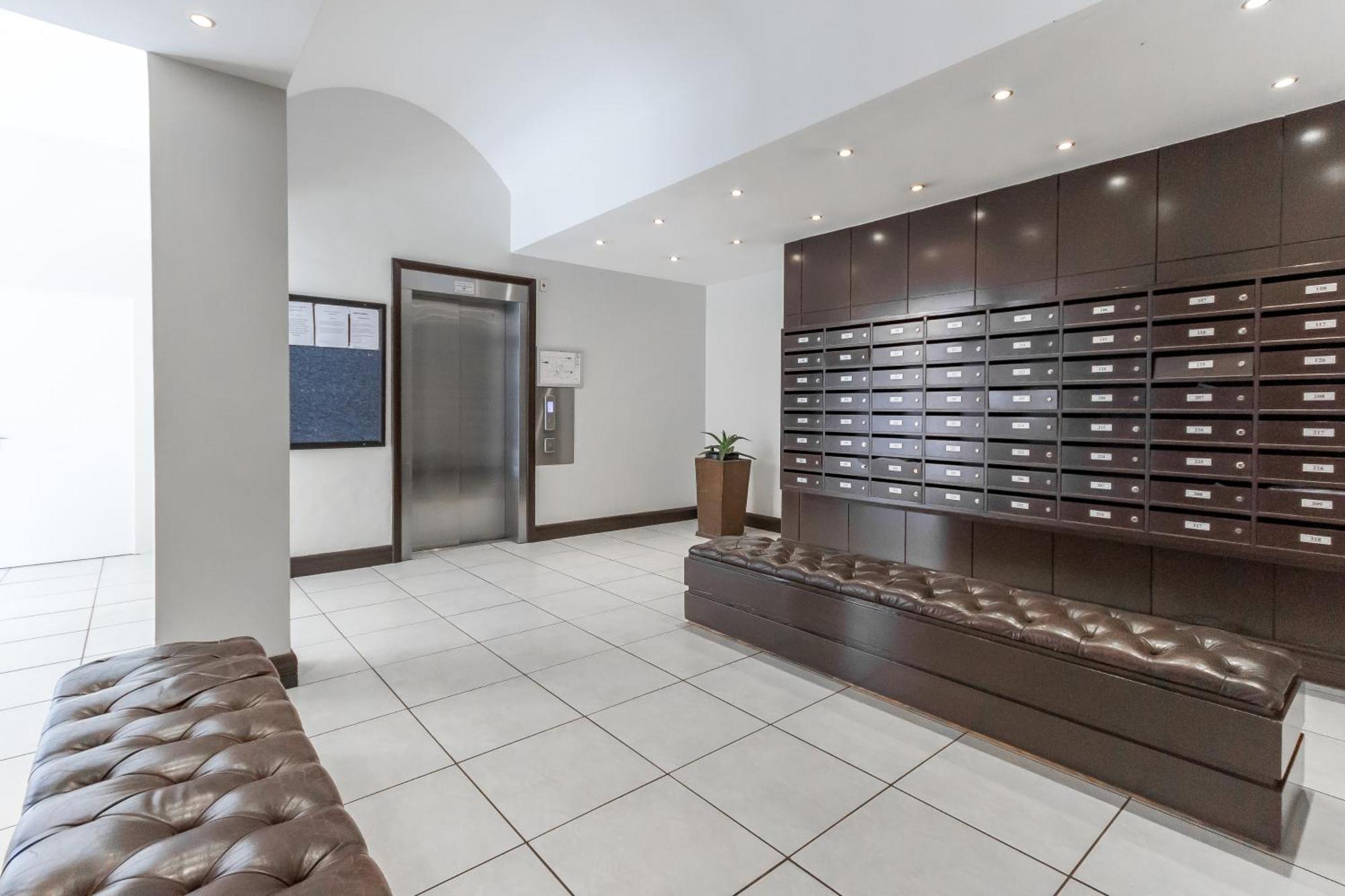 Ferienwohnung The Square 135- Studio With Free Parking, Pool & Gym Access Kapstadt Exterior foto